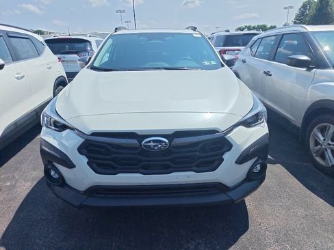 Used 2024 Subaru Crosstrek 2.5i Limited w/ Popular Package #3A AWD/4WD image 2