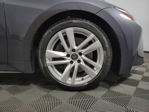 Used 2025 Lexus IS 300 w/ Comfort Package RWD image 12