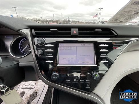 Used 2019 Toyota Camry SE image 19