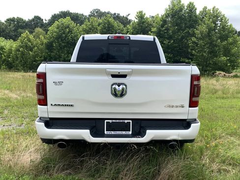 Used 2019 RAM 1500 Laramie w/ Sport Appearance Package AWD/4WD image 6