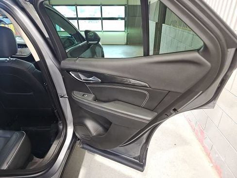 Used 2022 Buick Envision Essence w/ Safety Package FWD image 21