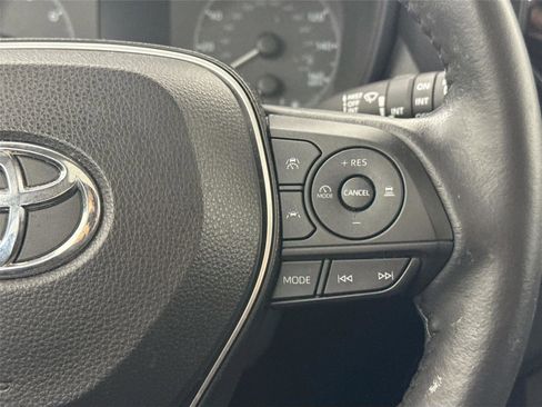 Certified 2023 Toyota Corolla Cross LE image 18