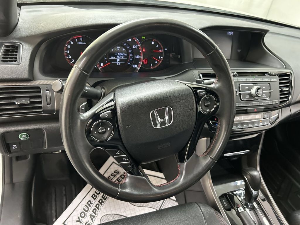 Used 2017 Honda Accord Sport Special Edition image 4