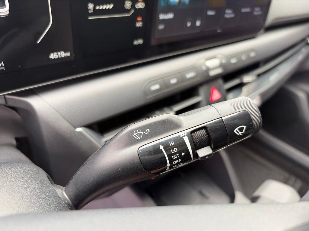 Used 2025 Kia K4 EX FWD image 12