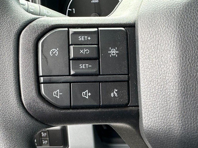 Used 2023 Ford F550 4x4 SuperCab Super Duty image 8