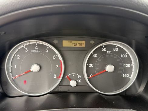 Used 2010 Hyundai Accent GS FWD image 12