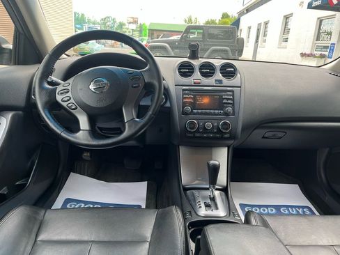 Used 2012 Nissan Altima 3.5 SR w/ Sport Pkg FWD image 6