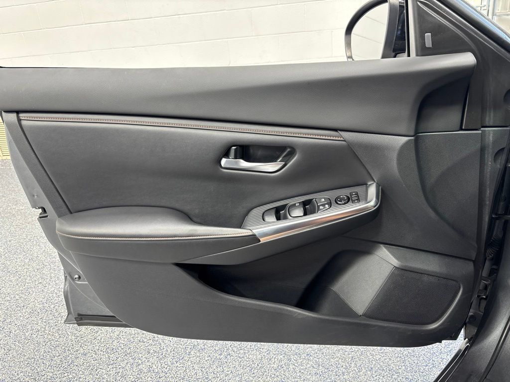 Used 2021 Nissan Sentra SR FWD image 27