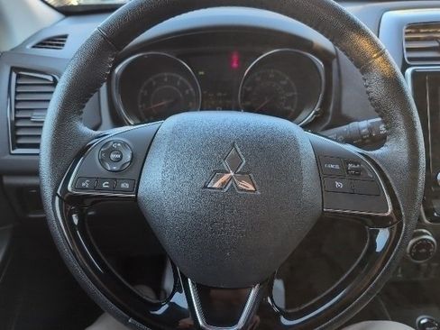 Used 2024 Mitsubishi Outlander Sport SE image 21