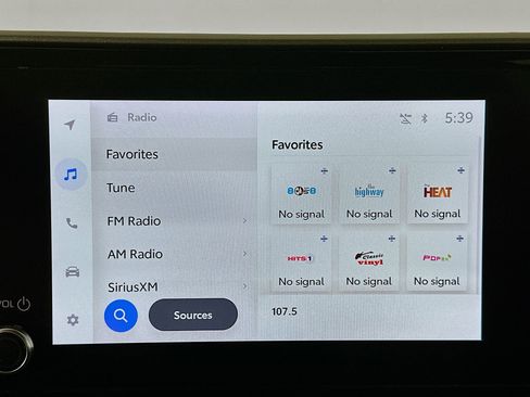 Used 2024 Toyota Highlander LE image 21