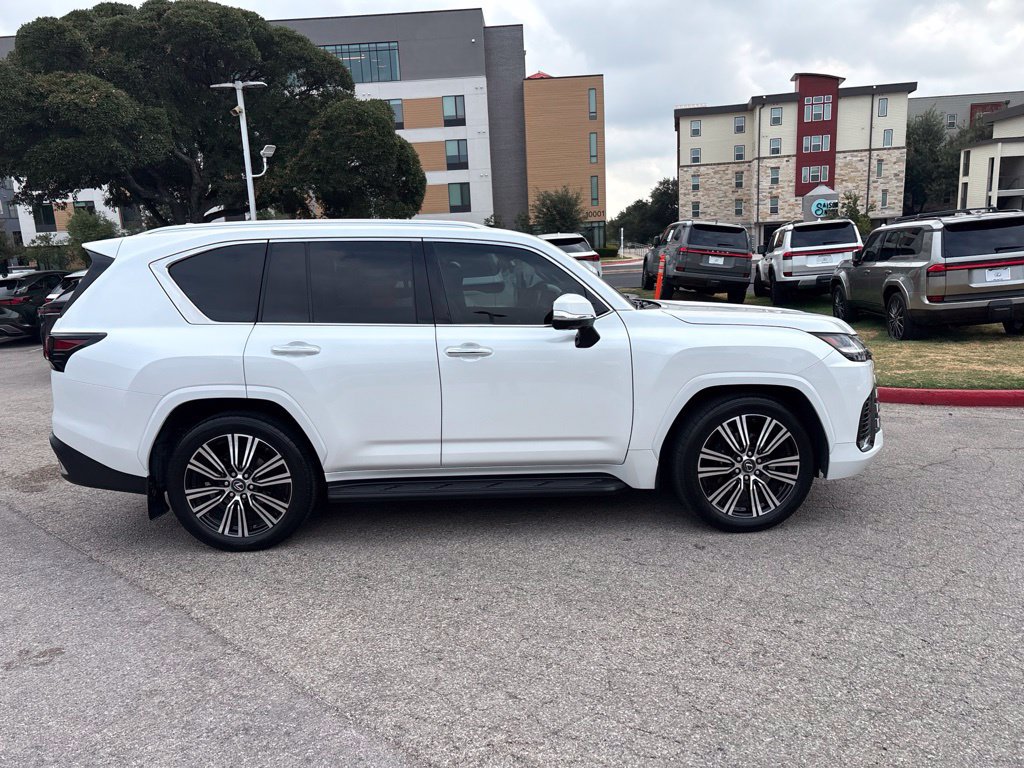Used 2023 Lexus LX 600 4WD w/ Accessory Package (Z1) image 6