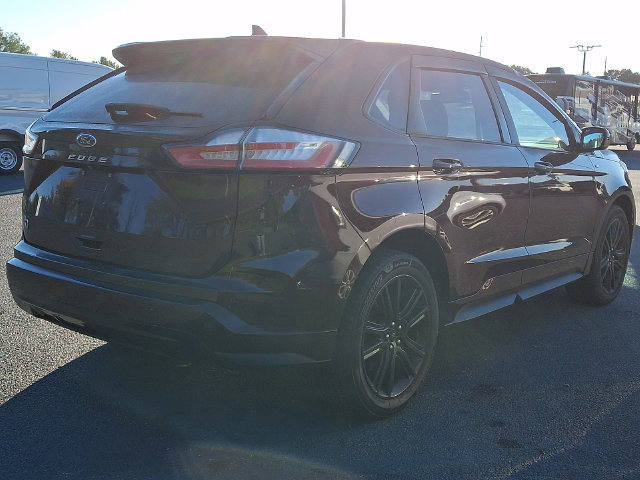 Used 2022 Ford Edge ST-Line AWD/4WD image 5