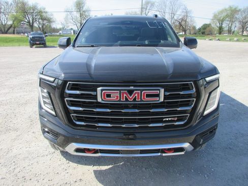New 2026 GMC Yukon XL AT4 image 10