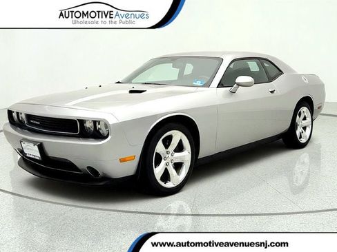 Used 2013 Dodge Challenger SXT w/ Super Sport Group RWD image 1