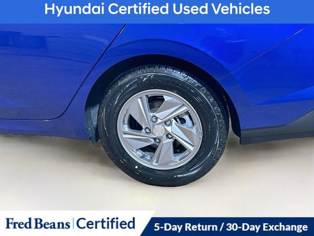 Used 2024 Hyundai Elantra SE FWD image 8