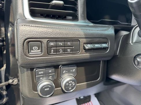 Used 2024 GMC Yukon Denali image 16