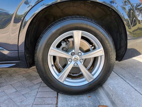 Used 2017 Volvo XC90 T5 Momentum w/ Vision Package FWD image 47