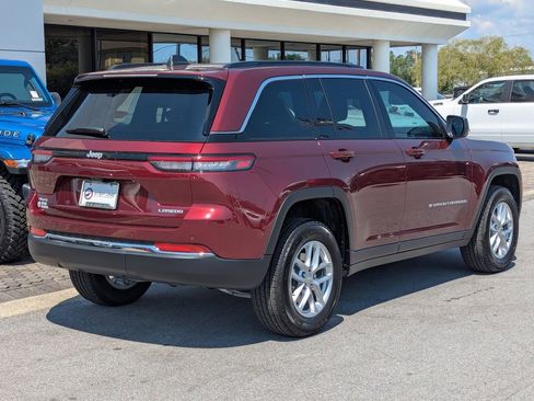 New 2025 Jeep Grand Cherokee 4WD image 5