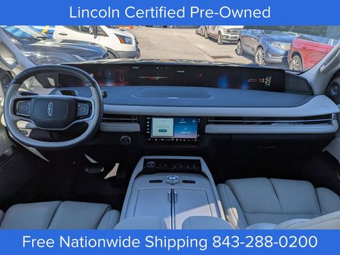 Certified 2025 Lincoln Navigator Reserve image 17