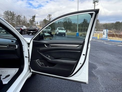 Used 2022 Honda Accord Sport image 20