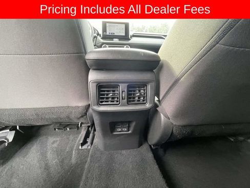Used 2025 Toyota RAV4 XLE AWD/4WD image 17