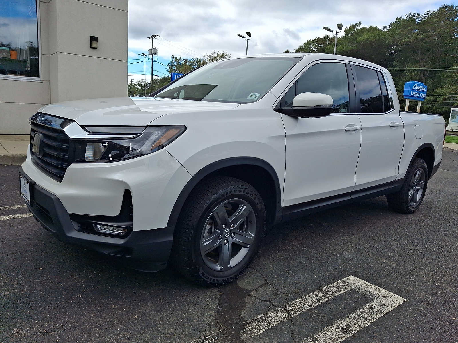 Certified 2023 Honda Ridgeline RTL image 3