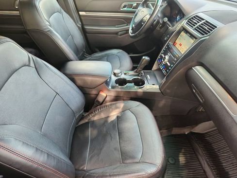 Used 2019 Ford Explorer Sport w/ Equipment Group 401A AWD/4WD image 13