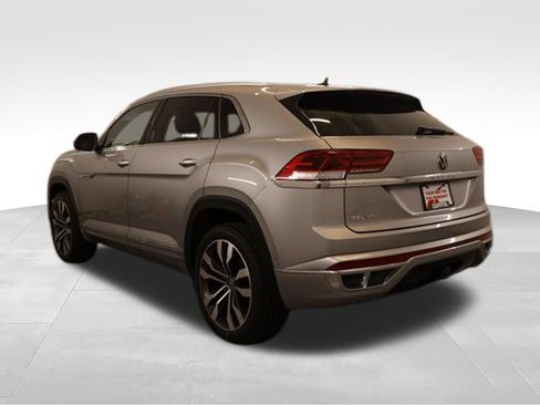 Used 2023 Volkswagen Atlas Cross Sport SEL Premium R-Line AWD/4WD image 4