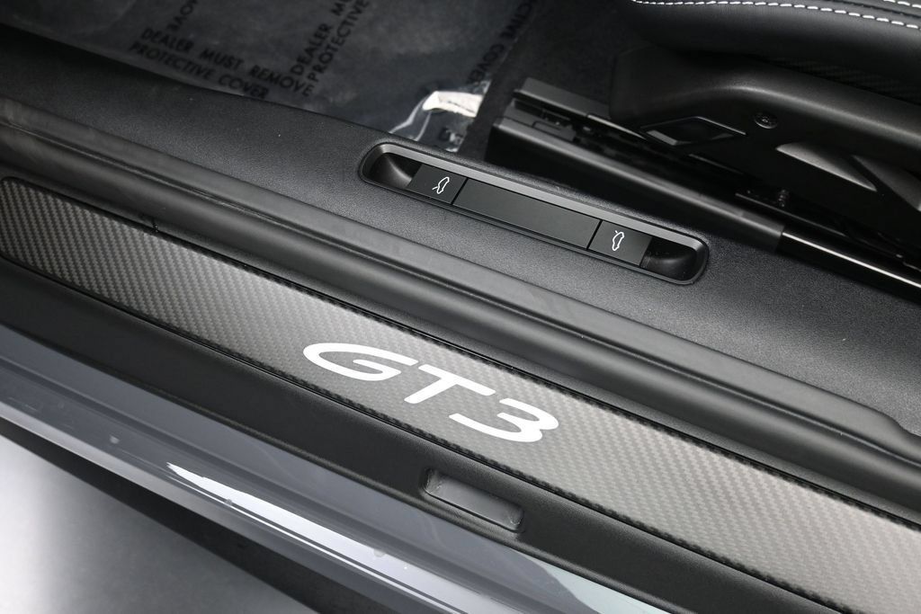 Certified 2026 Porsche 911 GT3 RWD image 29