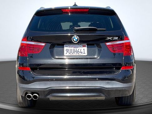 Used 2017 BMW X3 sDrive28i image 4