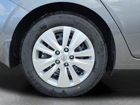 Certified 2025 Nissan Sentra S FWD image 13