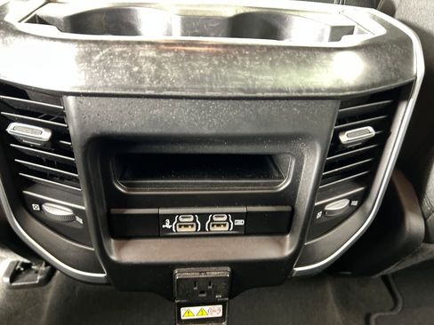 Used 2020 RAM 1500 Big Horn AWD/4WD image 20