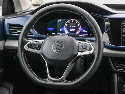 Used 2022 Volkswagen Taos SE image 15