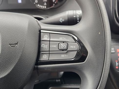 Used 2025 RAM ProMaster 2500 w/ Convenience Group image 29