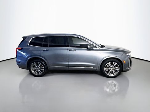 Used 2021 Cadillac XT6 Premium Luxury image 11