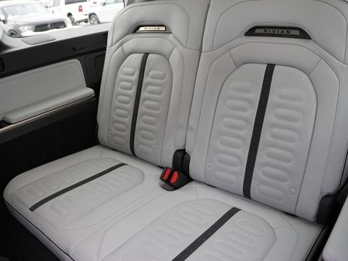 Used 2023 Rivian R1S Adventure image 18