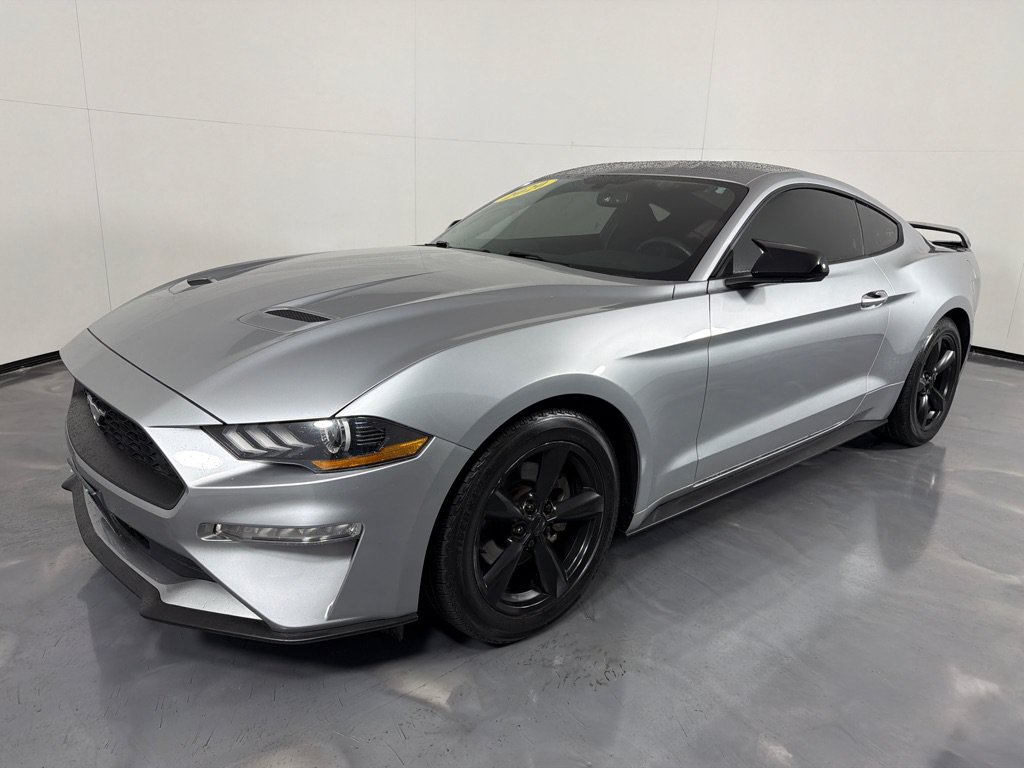 Used 2020 Ford Mustang Coupe RWD image 9
