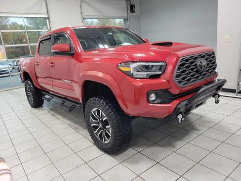 Used 2022 Toyota Tacoma TRD Sport image 48