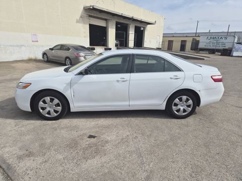 Used 2007 Toyota Camry CE image 2