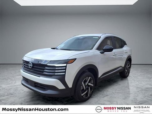 New 2026 Nissan Kicks SV image 4