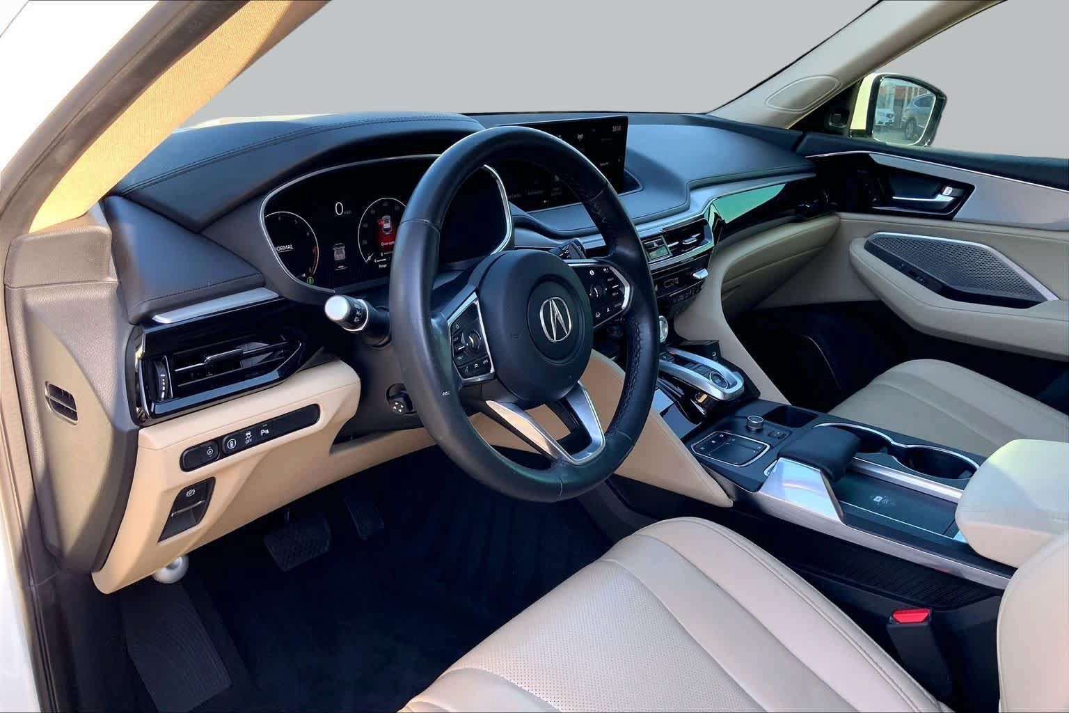 Used 2023 Acura MDX w/ Technology Package FWD image 17