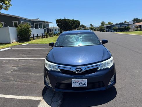 Used 2014 Toyota Camry XLE FWD image 7