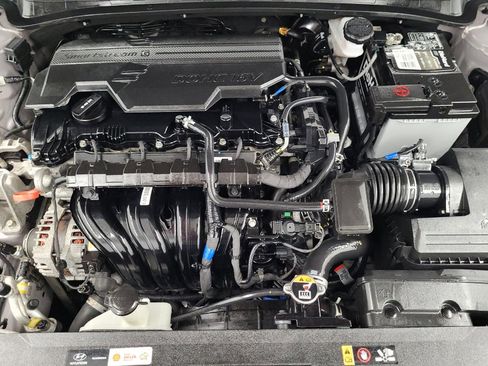 Used 2023 Hyundai Elantra SE FWD image 30