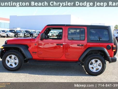 Used 2022 Jeep Wrangler Unlimited Sport image 7
