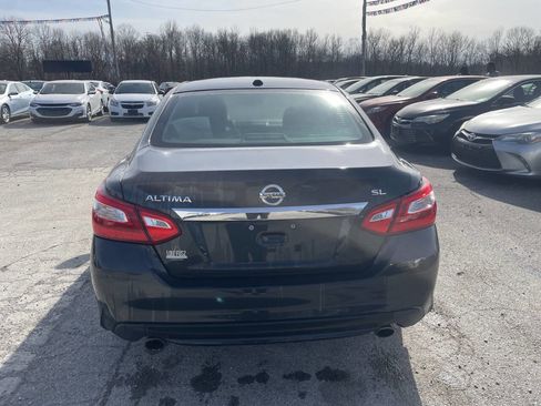 Used 2016 Nissan Altima 2.5 SL w/ 2.5 Technology Package image 5