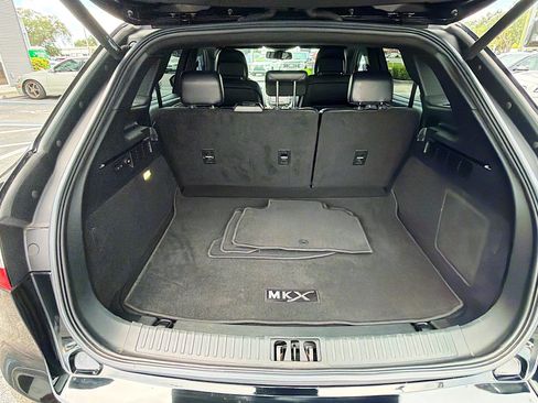 Used 2018 Lincoln MKX Reserve w/ Driver Assistance Package FWD image 27