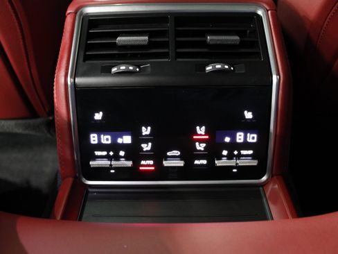 Certified 2022 Porsche Panamera 4 Platinum Edition image 20