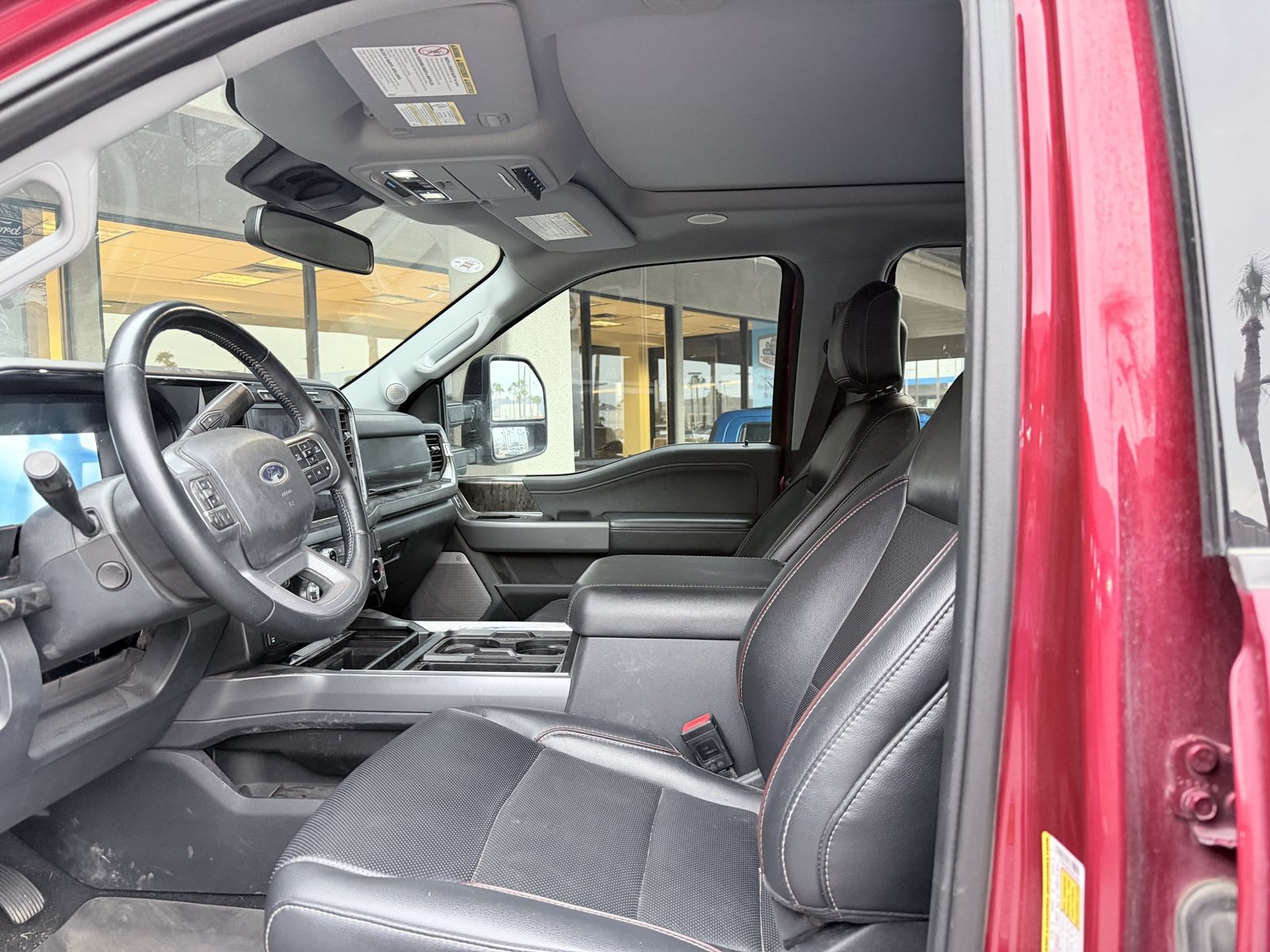 Used 2024 Ford F250 Lariat w/ Lariat Ultimate Package AWD/4WD image 5