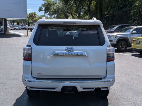 Used 2018 Toyota 4Runner Limited image 11