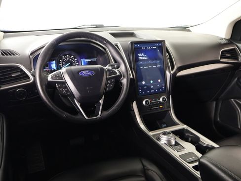 Used 2024 Ford Edge SEL image 2